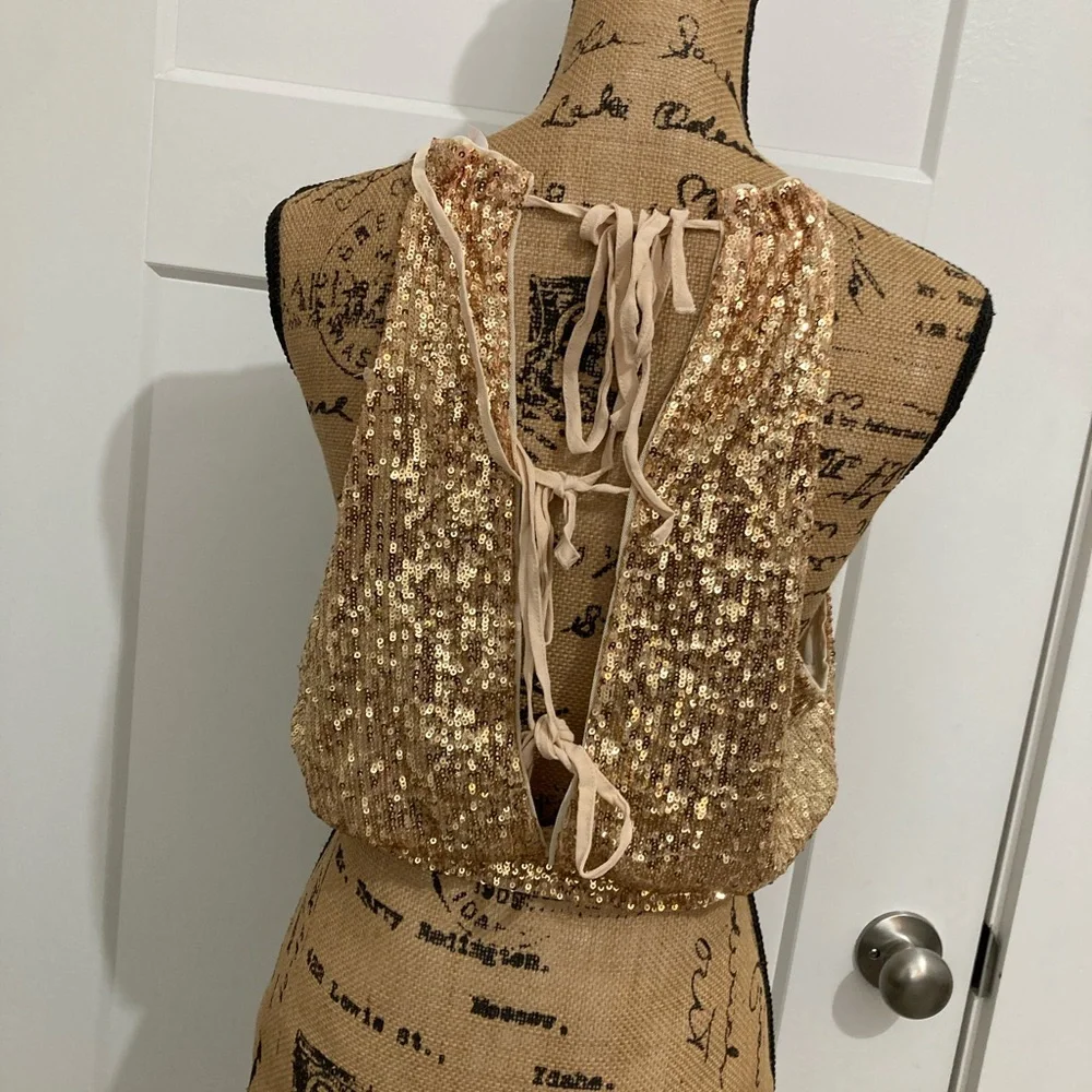 NWT Free People Dazzle the Night Gold Sequin Halter Top - Picture 3 of 9